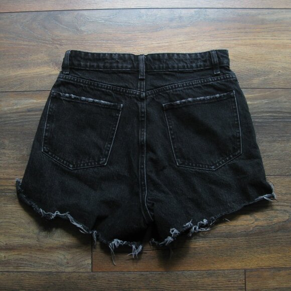 Zara denim shorts size 6 *GUC - Picture 3 of 7